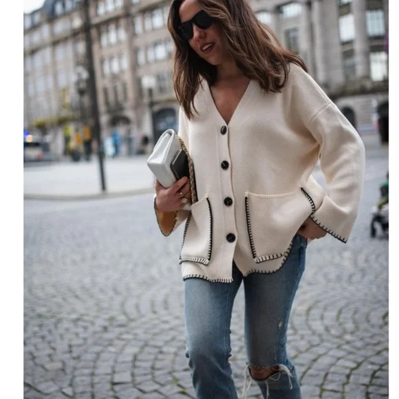 Zara Cream V-Neck Button Cardigan Sweater - Picture 2 of 4